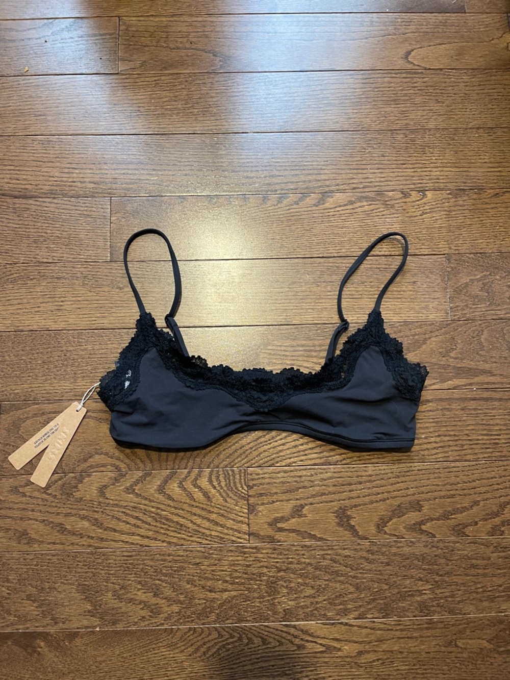 SKIMS Fits everybody Lace scoop Bralette with Adjustable Straps, color Onix, L